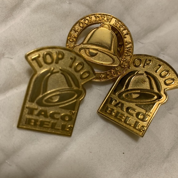 Taco Bell Pins - Picture 2 of 6